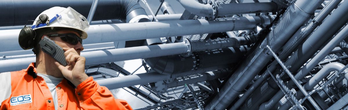 electrical-offshore-worker-orange electrical offshore services